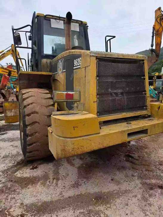 Buy Caterpillar 962G Used Excavator / 1