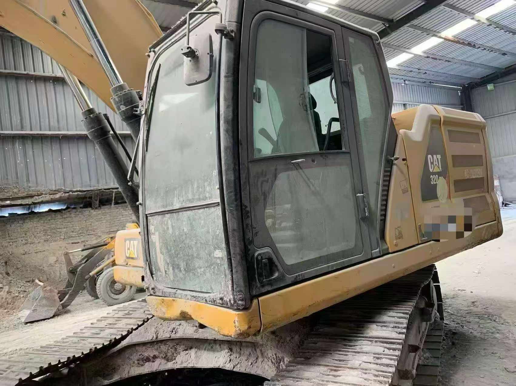 Buy Caterpillar 320GC Used Excavator / 6