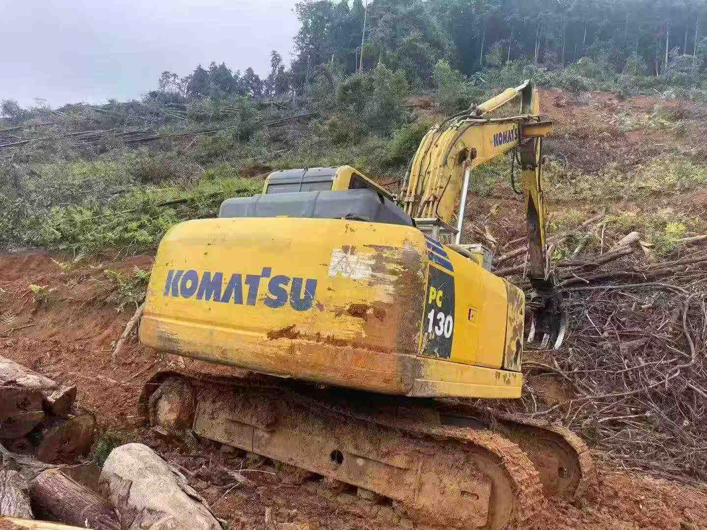 Buy Komatsu PC130 Used Excavator / 2