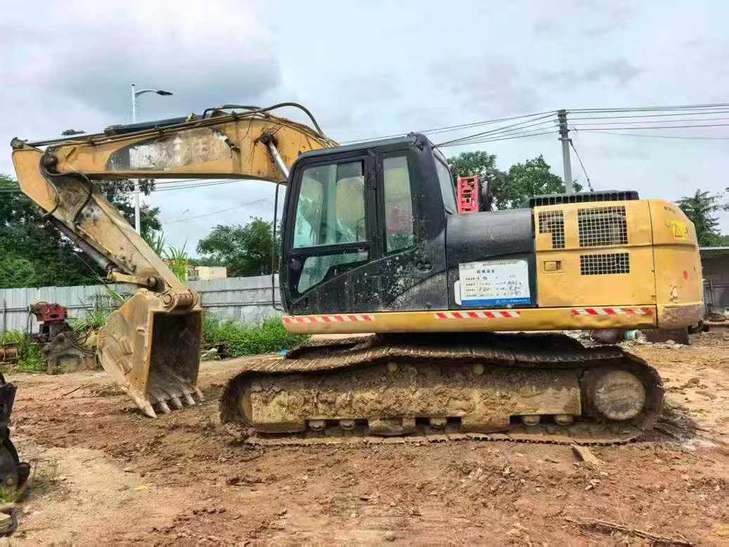 Buy Caterpillar 320D Used Excavator / 1