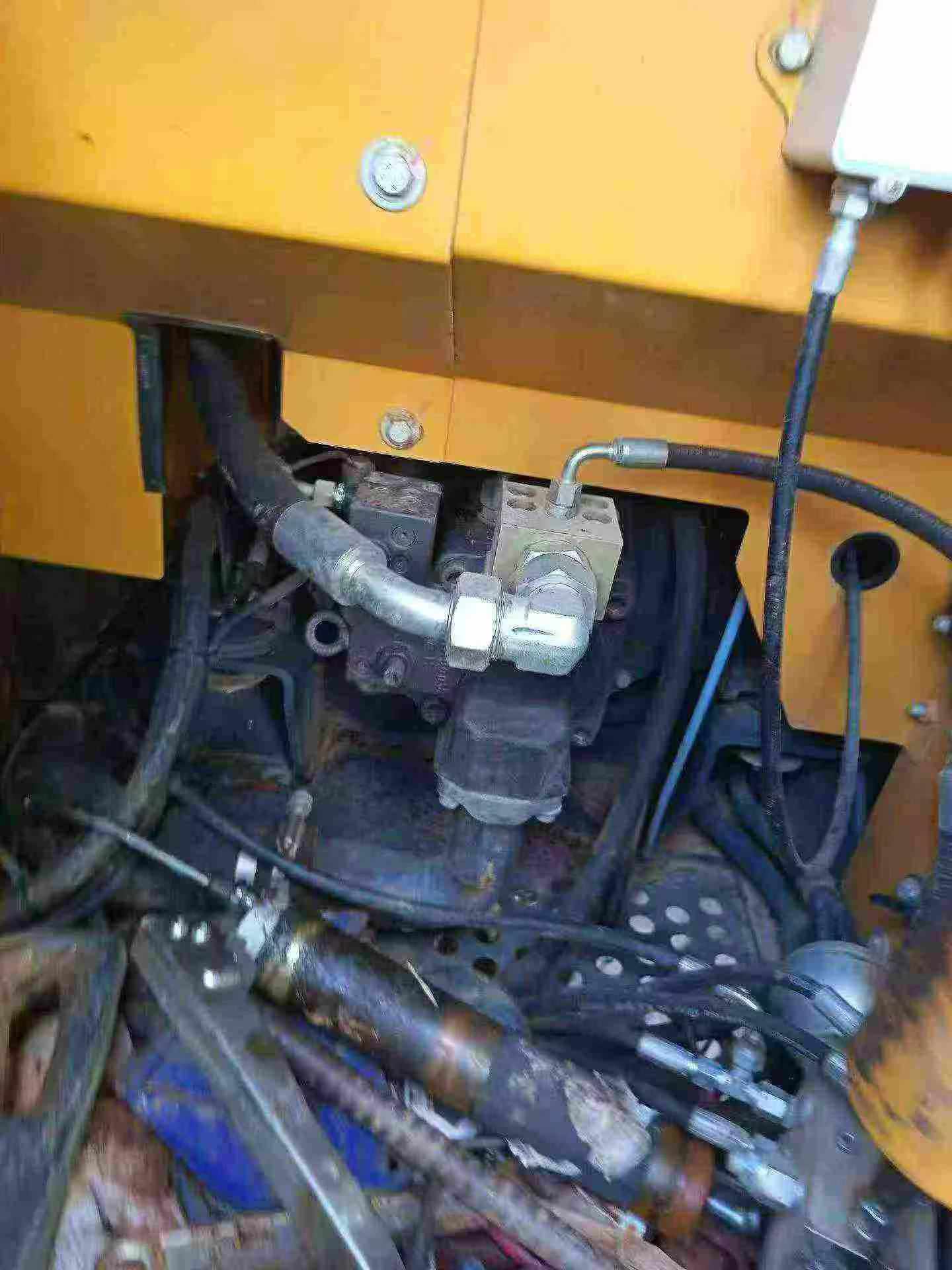 Buy XCMG XE75C Used Excavator / 3