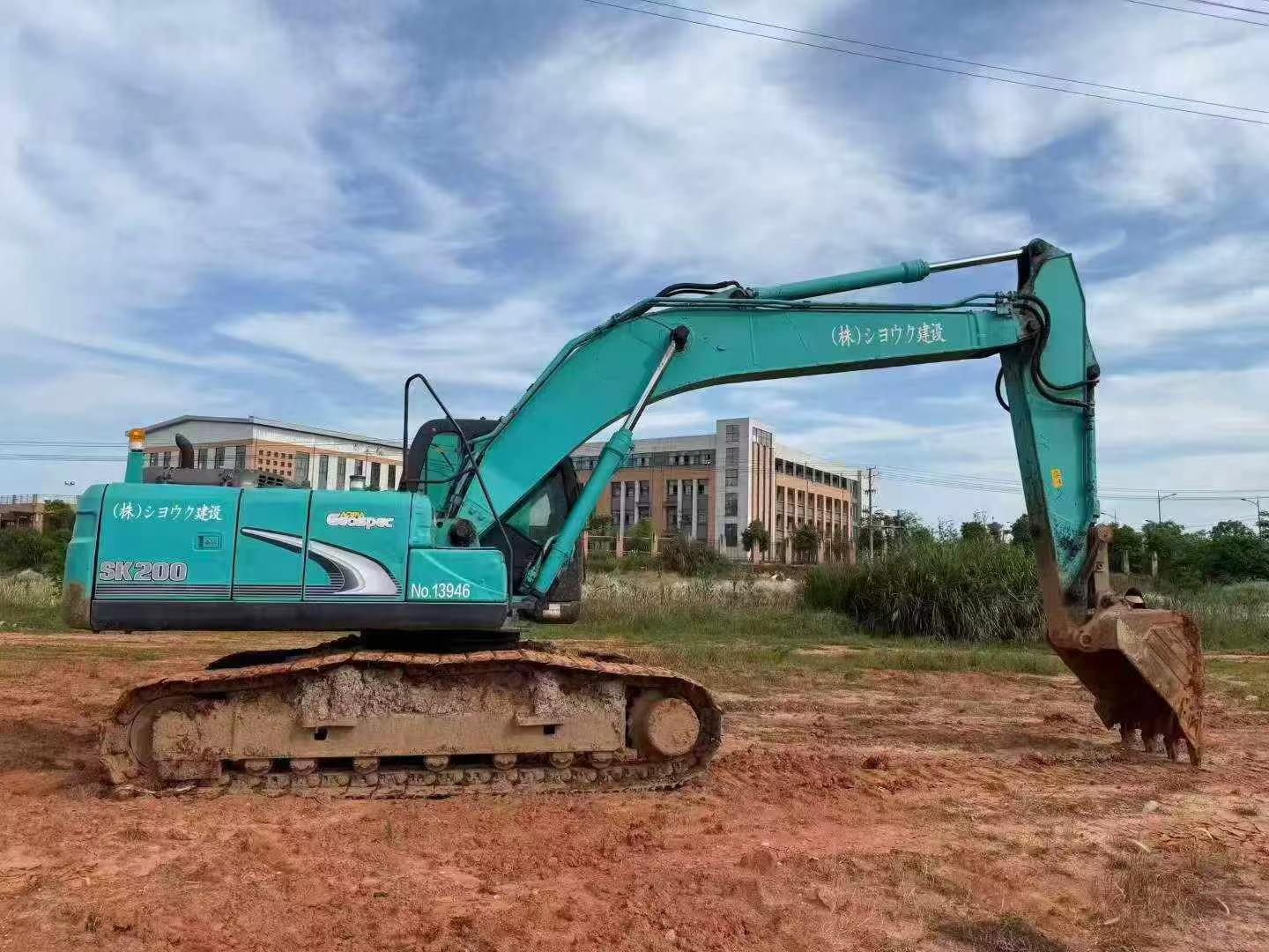 Buy Kobelco SK200-2 Used Excavator / 2