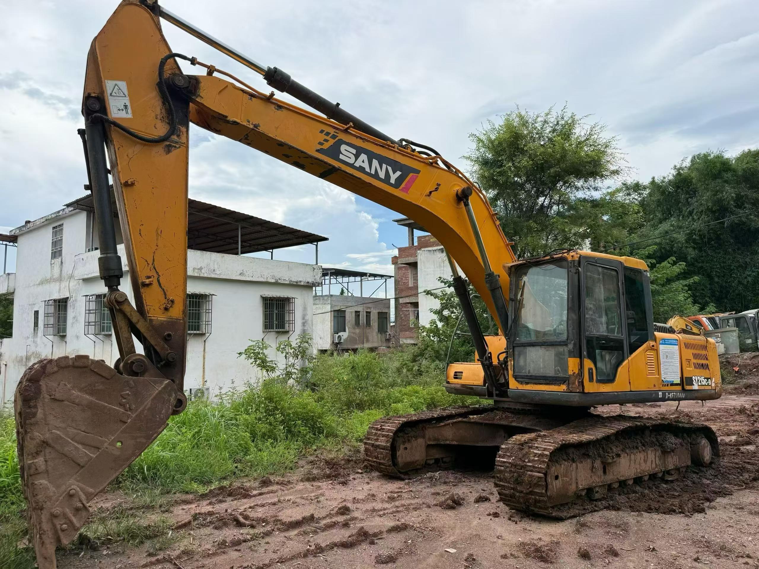 Buy Sany SY215C Used Excavator / 3