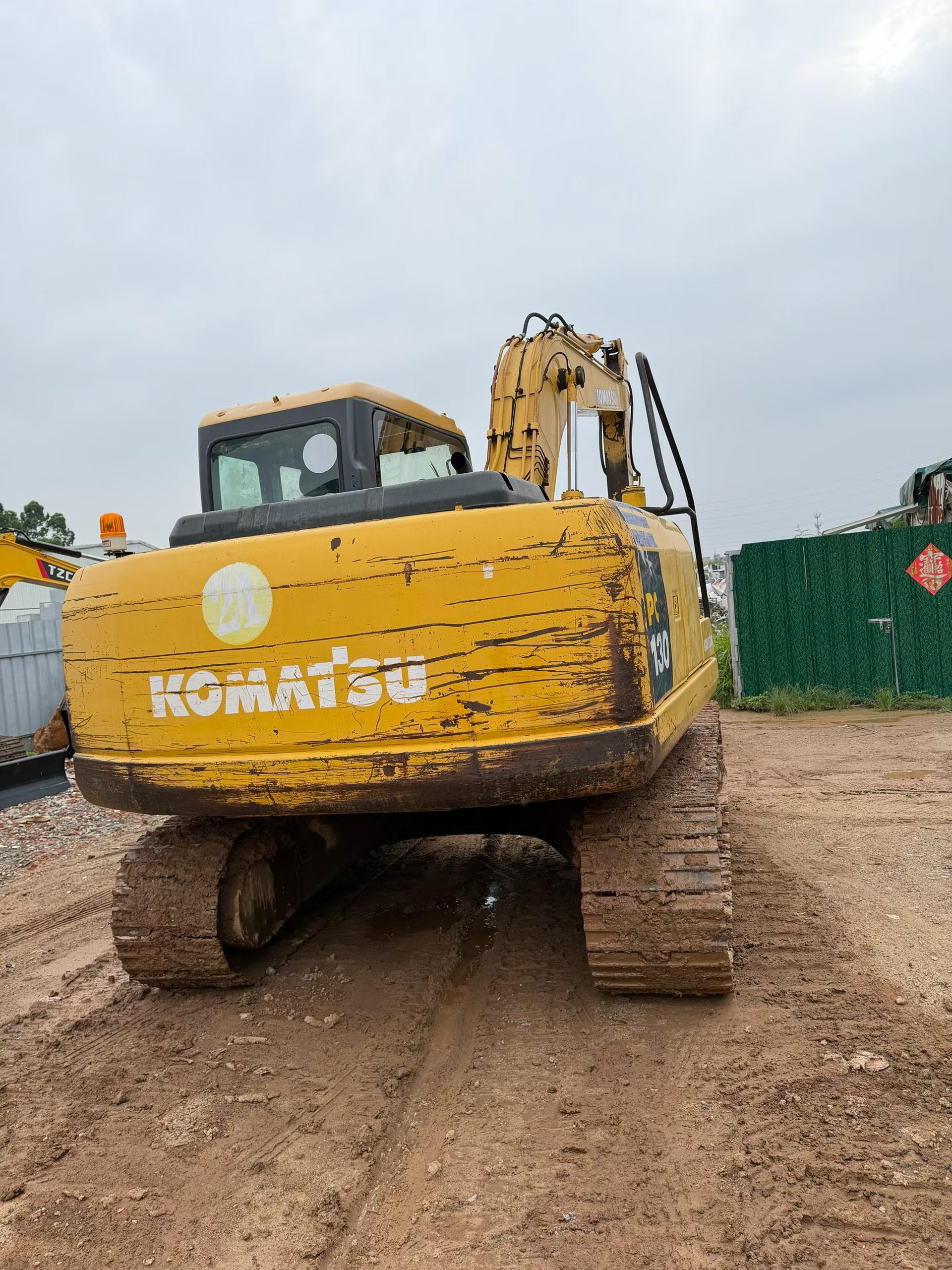 Buy Komatsu PC130-7 Used Excavator / 2