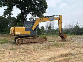 Buy XCMG XE135B Used Excavator / 3 Buy XCMG XE135B Used Excavator / 3
