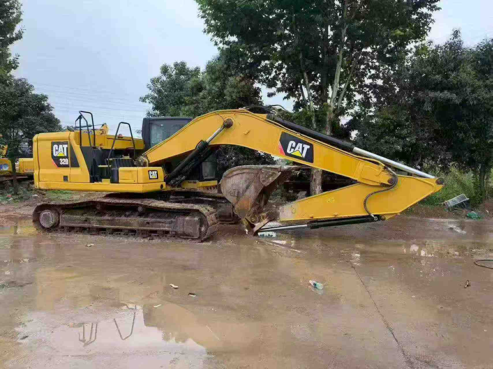 Buy Caterpillar 320A Used Excavator / 6