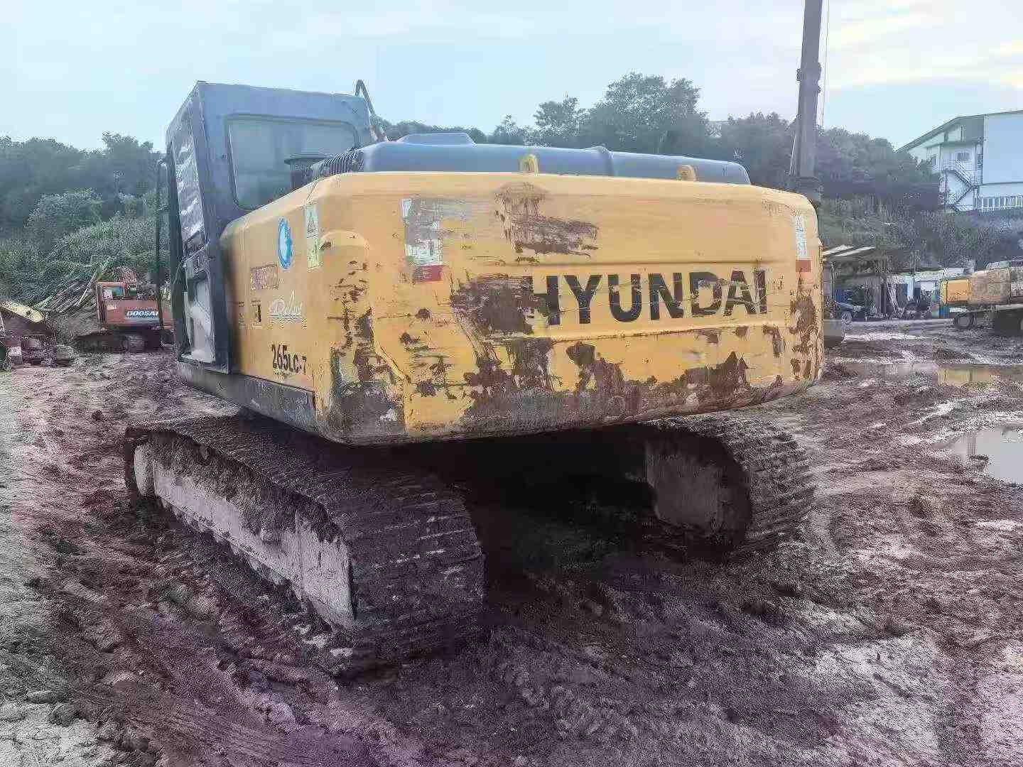 Buy Hyundai R225-7 Used Excavator / 3