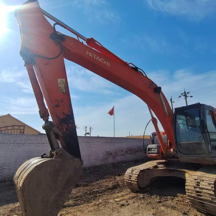Buy Hitachi EX200 Used Excavator / 1