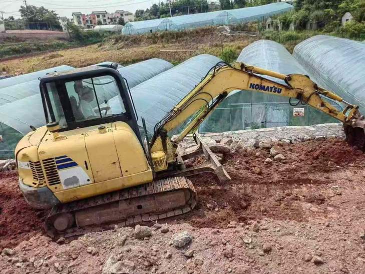 Buy Komatsu PC56-7 Used Excavator / 1