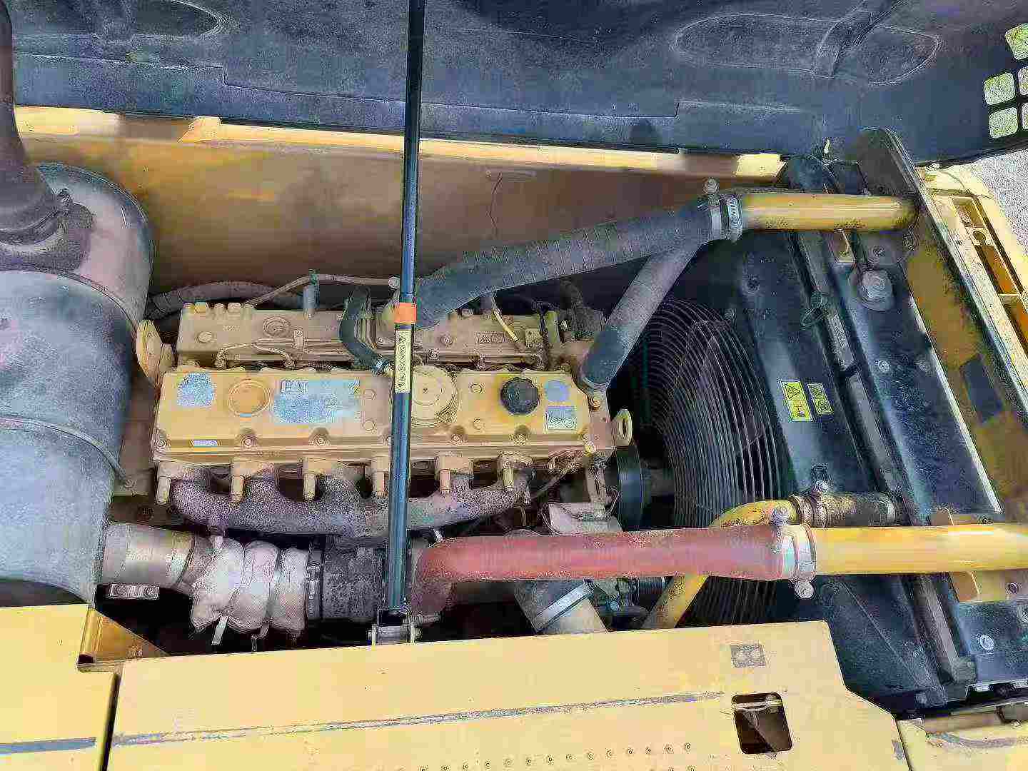 Buy Caterpillar 320D Used Excavator / 8