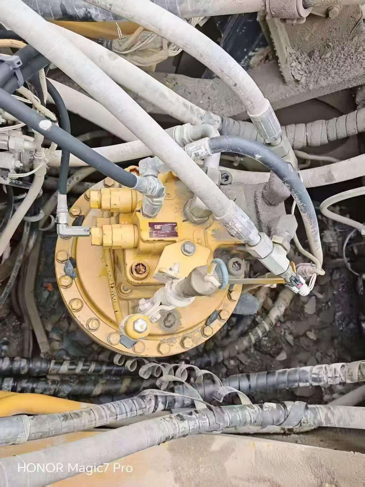 Buy Caterpillar 345B Used Excavator / 9