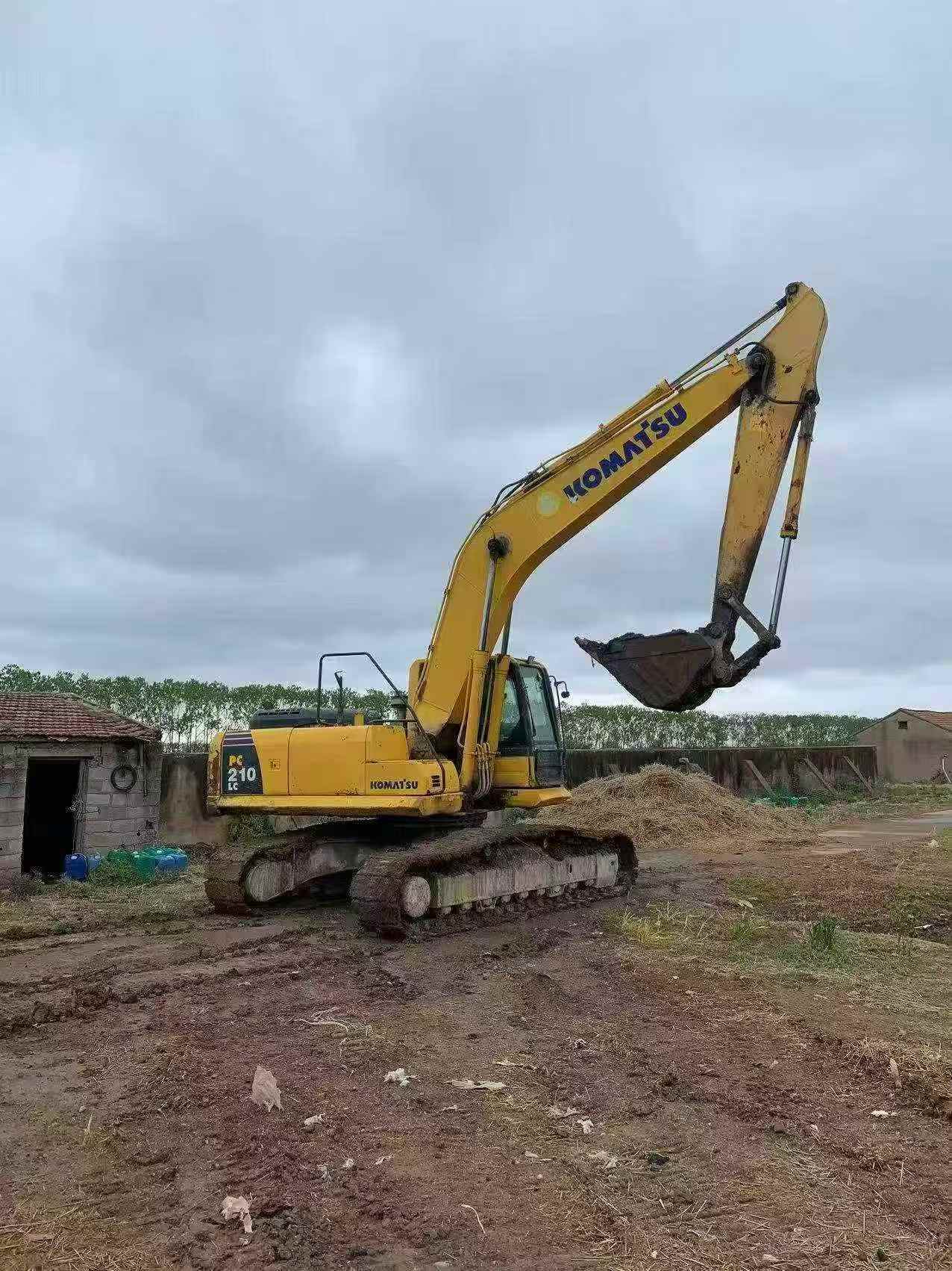 Buy Komatsu PC210LC-8 Used Excavator / 7