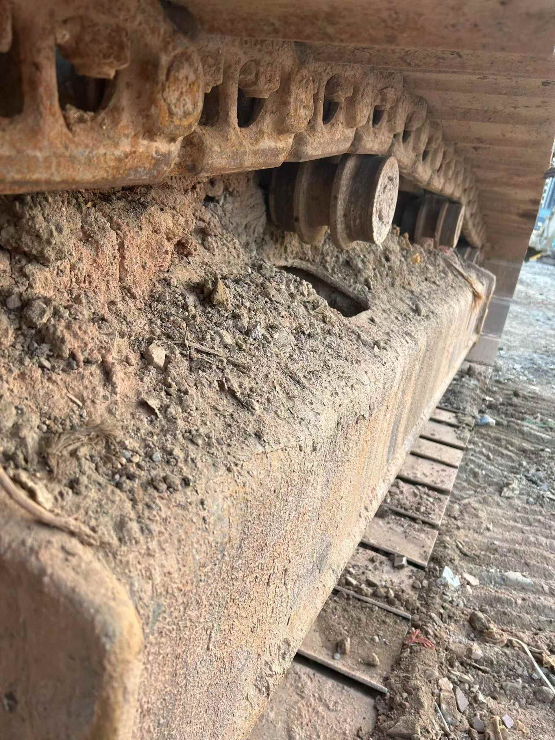 Buy Komatsu PC200-7 Used Excavator / 5
