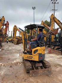 Buy XCMG XE17U Used Excavator / 5 Buy XCMG XE17U Used Excavator / 5