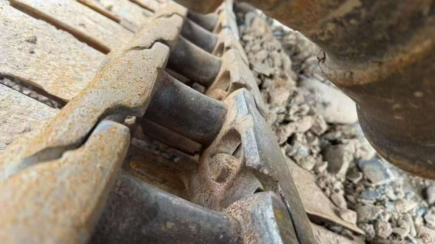 Buy Sany SY200C Used Excavator / 4