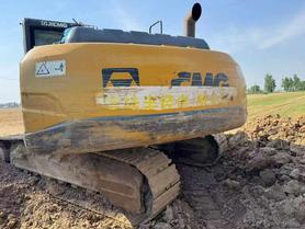 Buy XCMG XE215 Used Excavator / 9 Buy XCMG XE215 Used Excavator / 9