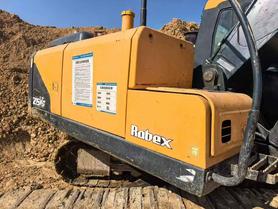 Buy Hyundai R215-7 Used Excavator / 8 Buy Hyundai R215-7 Used Excavator / 8