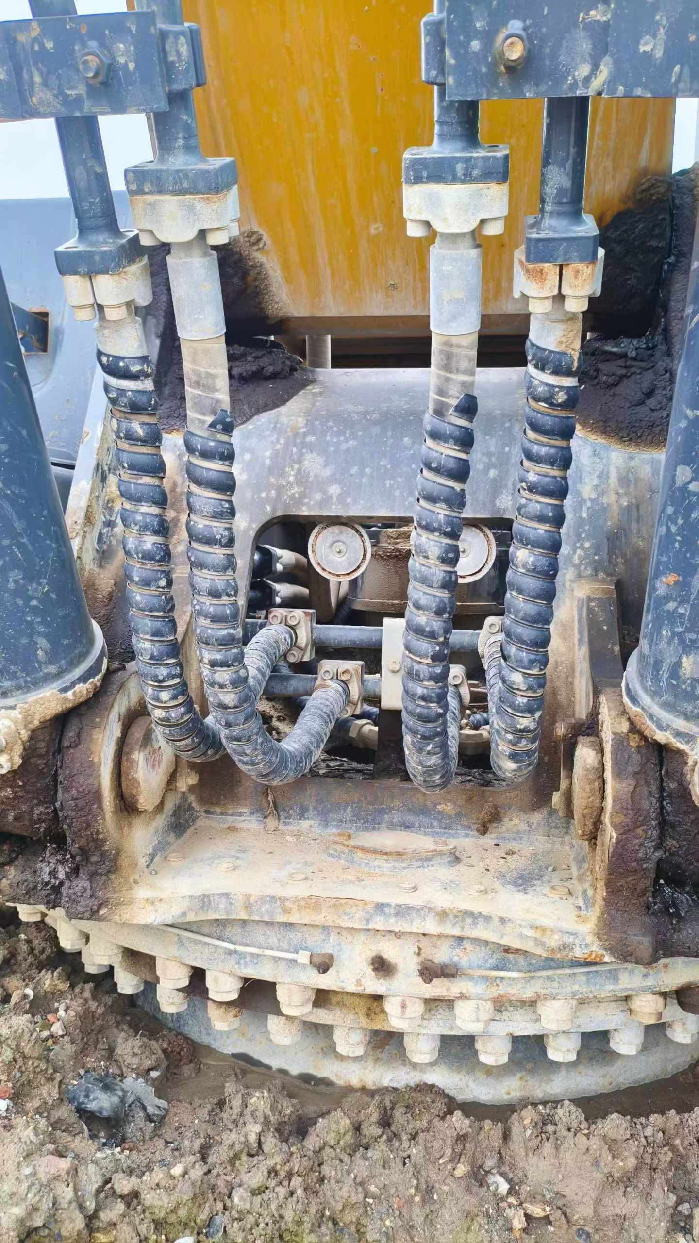 Buy XCMG XE380K Used Excavator / 3