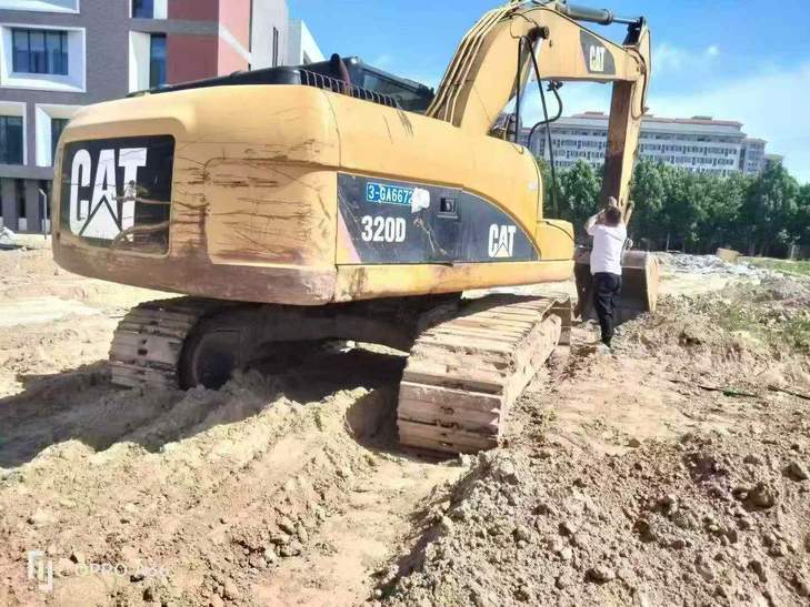 Buy Caterpillar 320A Used Excavator / 1