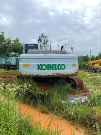 Buy Kobelco SK200 Used Excavator / 4 Buy Kobelco SK200 Used Excavator / 4