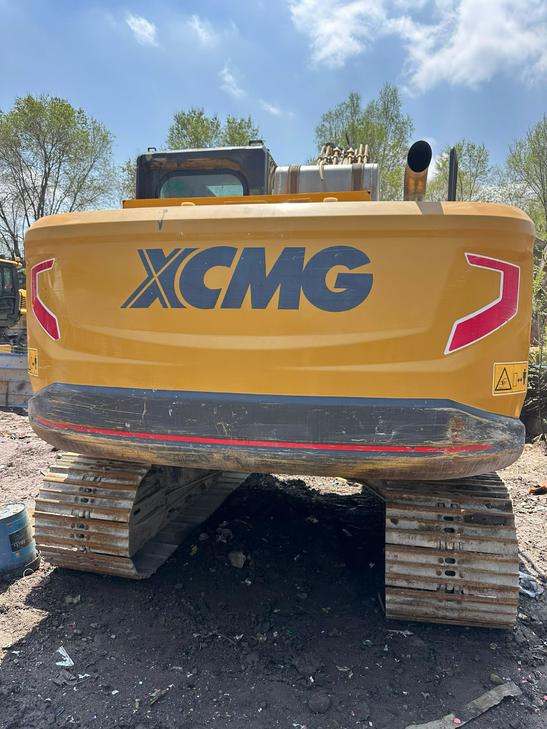 Buy XCMG XE155D Used Excavator / 1