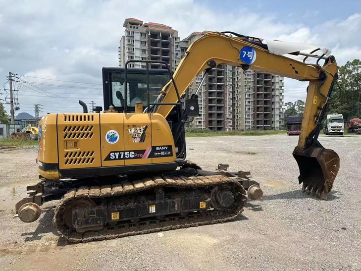 Buy Sany SY75 Used Excavator / 1