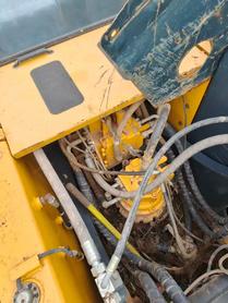 Buy Hyundai R215-7 Used Excavator / 2 Buy Hyundai R215-7 Used Excavator / 2