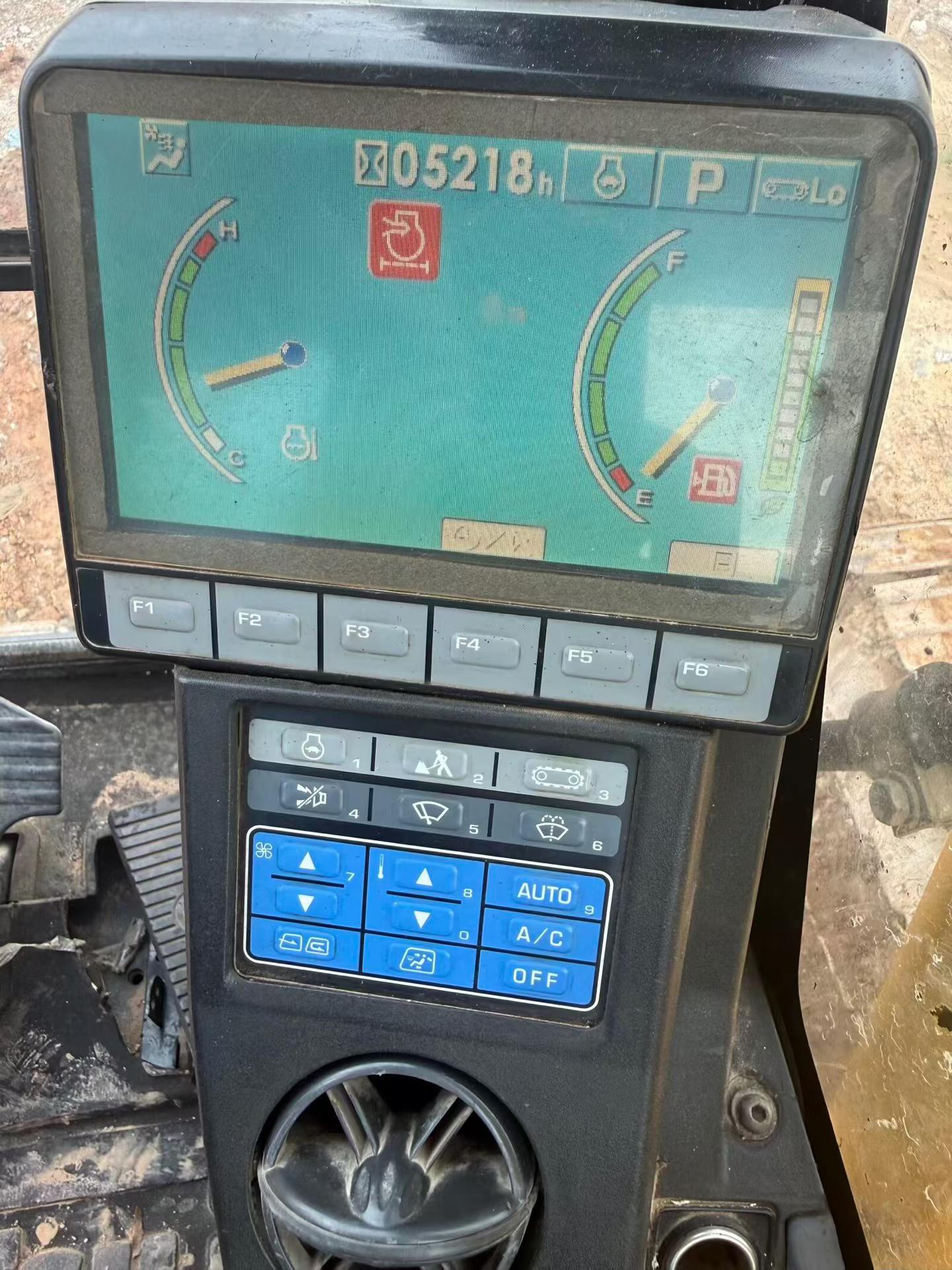 Buy Komatsu PC70 Used Excavator / 8