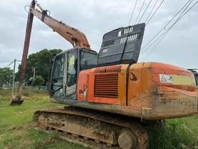 Buy Hitachi EX200-3 Used Excavator / 2 Buy Hitachi EX200-3 Used Excavator / 2