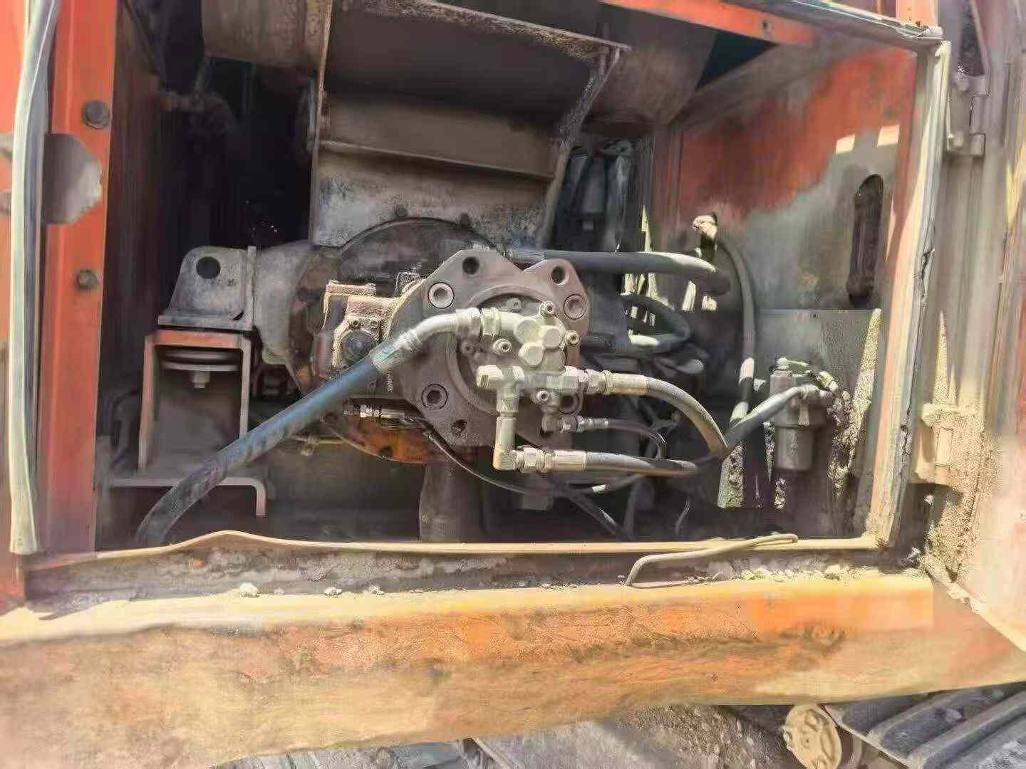 Compre Excavadora Doosan DH300-7 Usada / 5