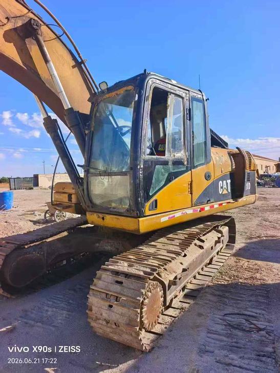 Buy Caterpillar 320D Used Excavator / 1