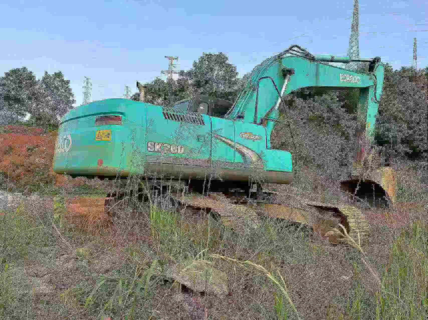 Buy Kobelco SK260 Used Excavator / 3