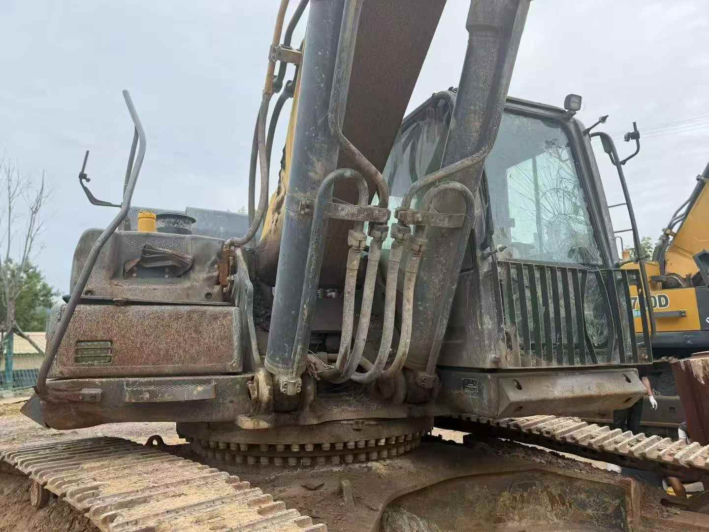 Buy XCMG XE470 Used Excavator / 8
