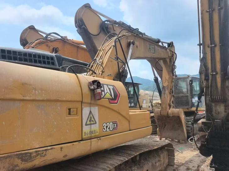 Buy Caterpillar 320A Used Excavator / 1