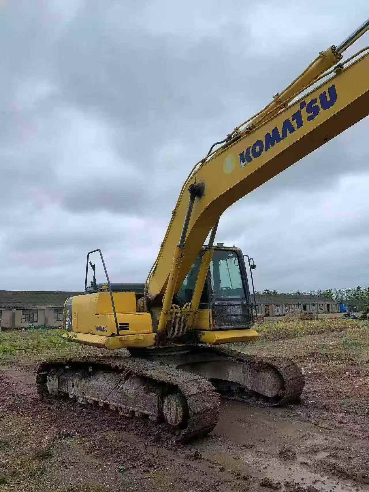 Buy Komatsu PC210LC-8 Used Excavator / 9