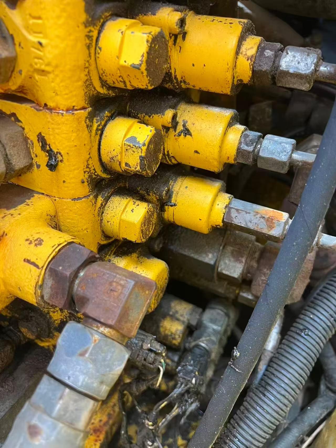 Buy Komatsu PC120-8 Used Excavator / 5
