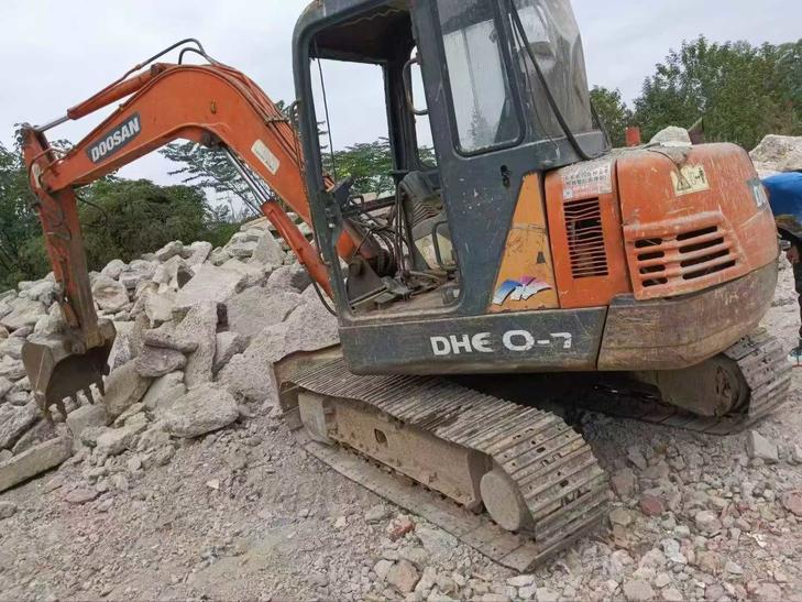 Buy Doosan DH55 Used Excavator / 1