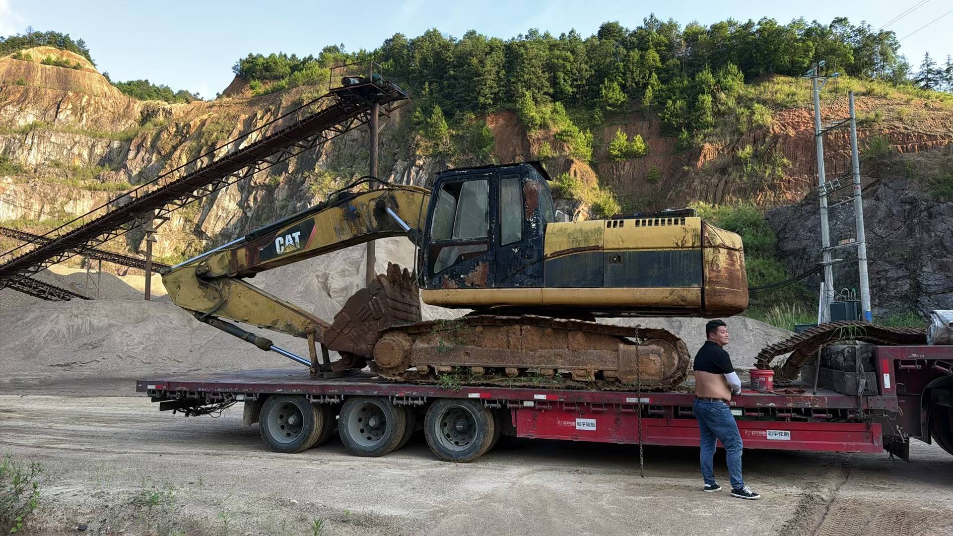 Buy Caterpillar 324D Used Excavator / 2
