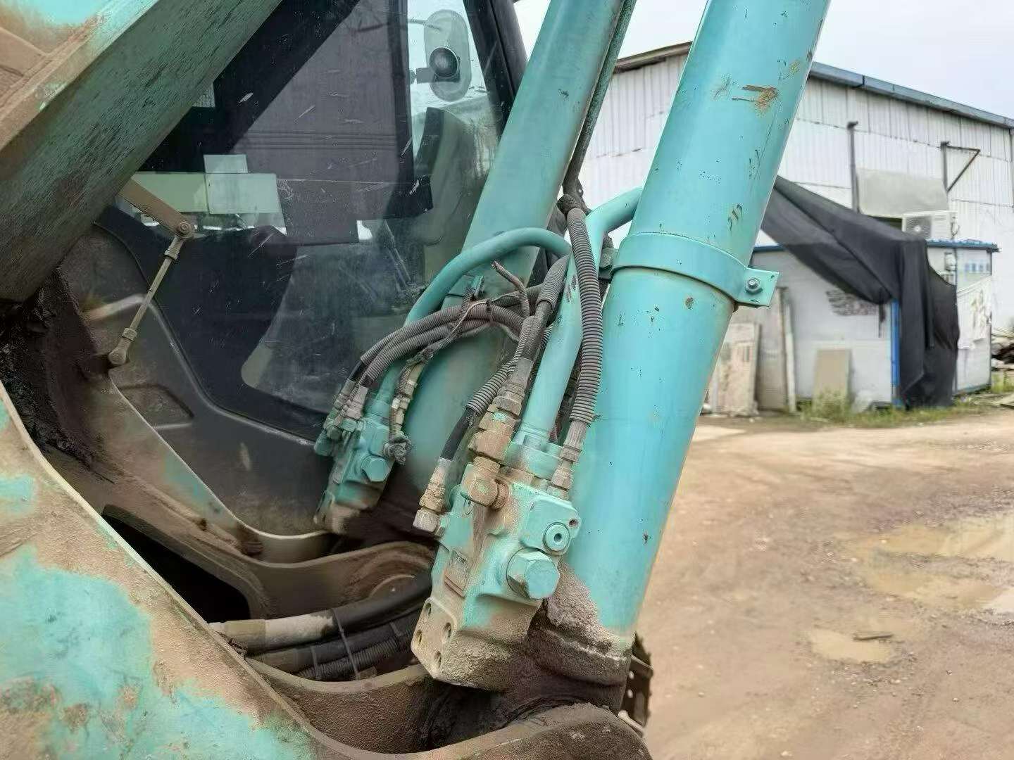 Compre Excavadora Kobelco SK200-2 Usada / 2