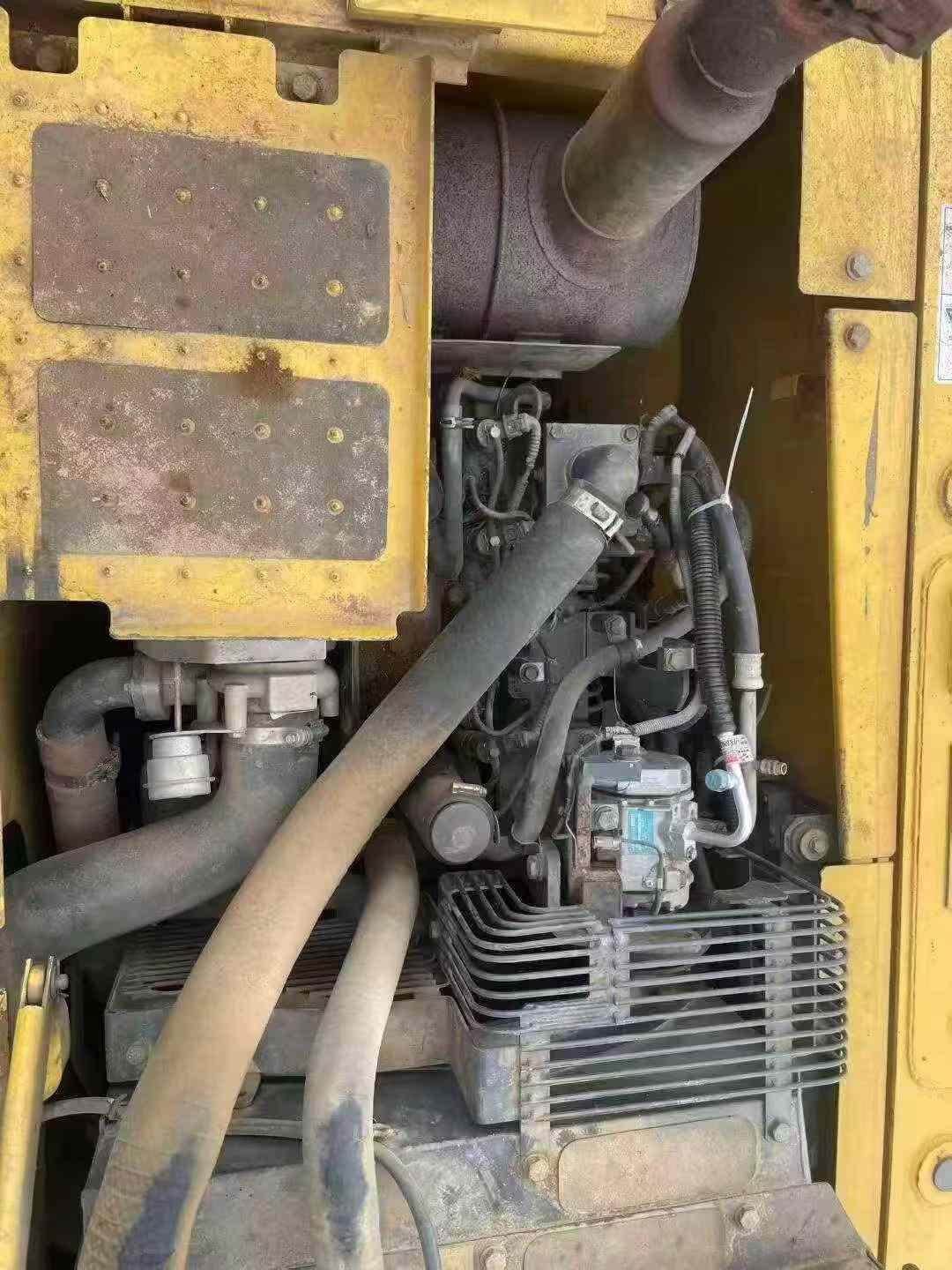 Buy Komatsu PC130 Used Excavator / 5