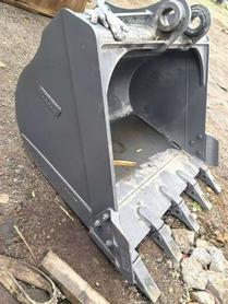Buy Volvo L220E Used Excavator / 4 Buy Volvo L220E Used Excavator / 4
