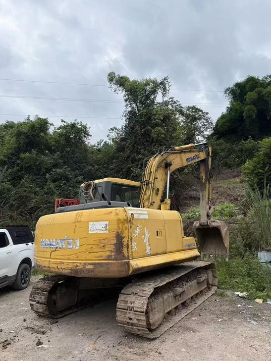 Buy Komatsu PC130 Used Excavator / 1