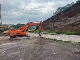 Buy Doosan DH215-9 Used Excavator / 2 Buy Doosan DH215-9 Used Excavator / 2
