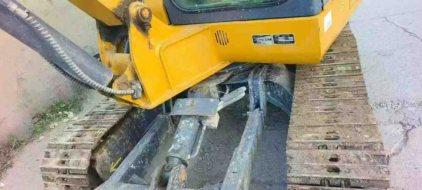 Buy XCMG XE60 Used Excavator / 9