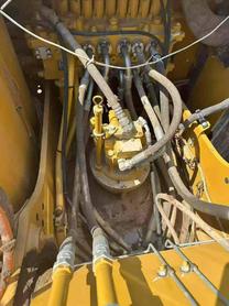 Buy Caterpillar 323 Used Excavator / 6 Buy Caterpillar 323 Used Excavator / 6
