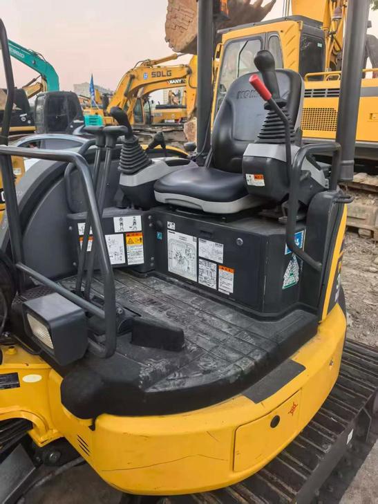Buy Komatsu PC30-1 Used Excavator / 1