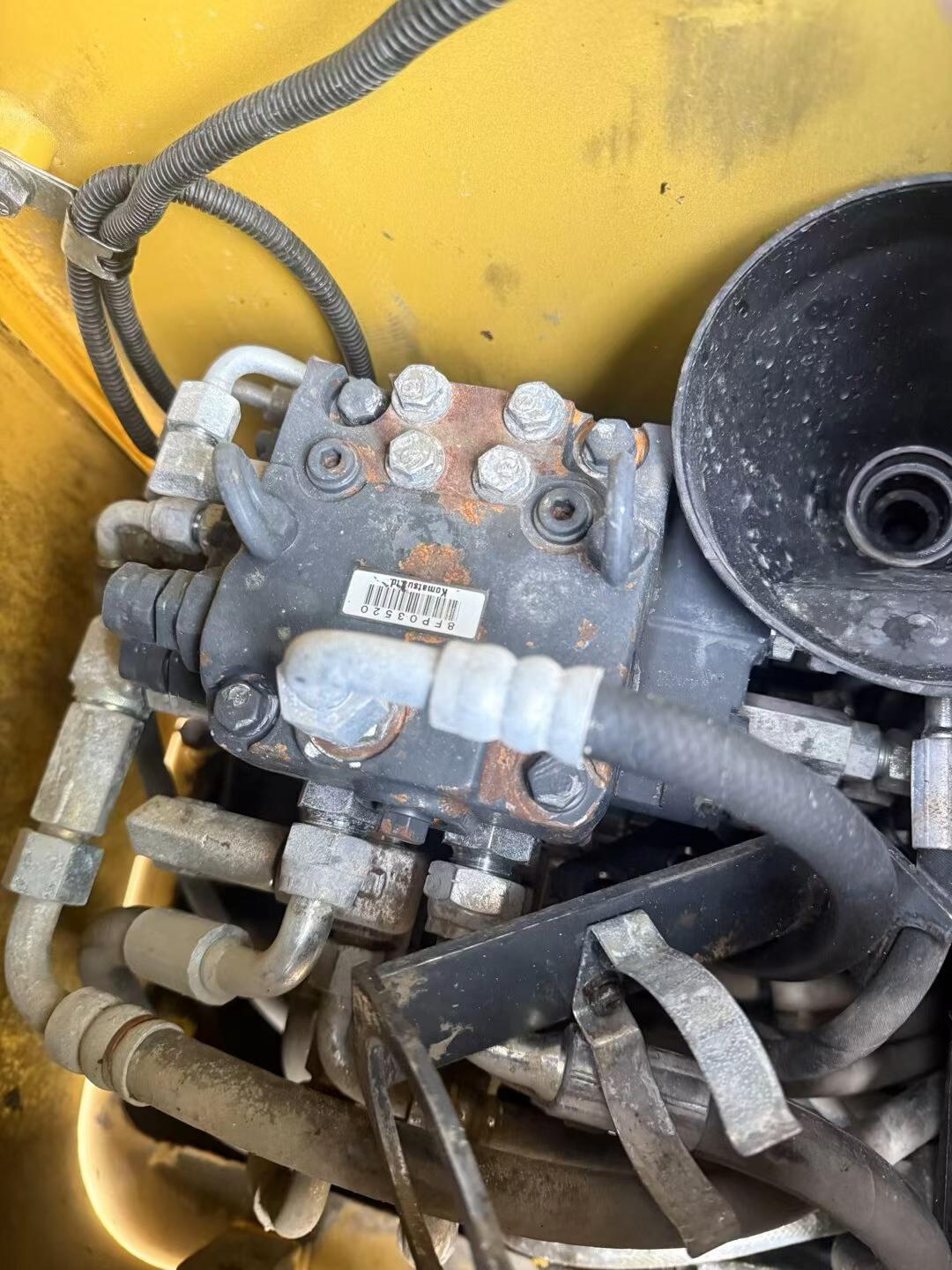 Buy Komatsu PC56-7 Used Excavator / 6