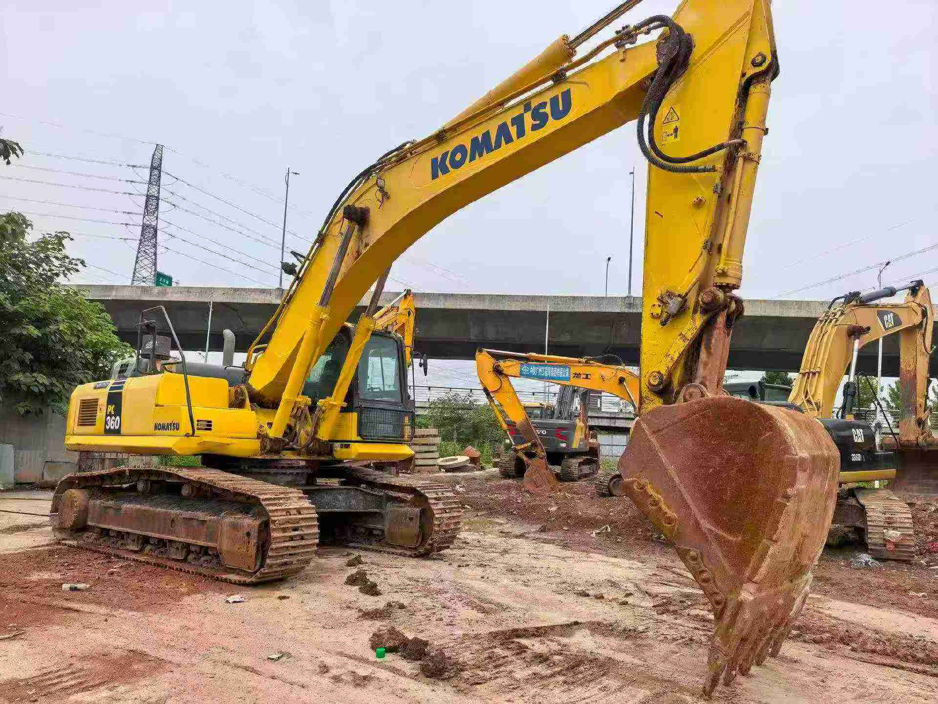 Buy Komatsu PC360-7 Used Excavator / 3
