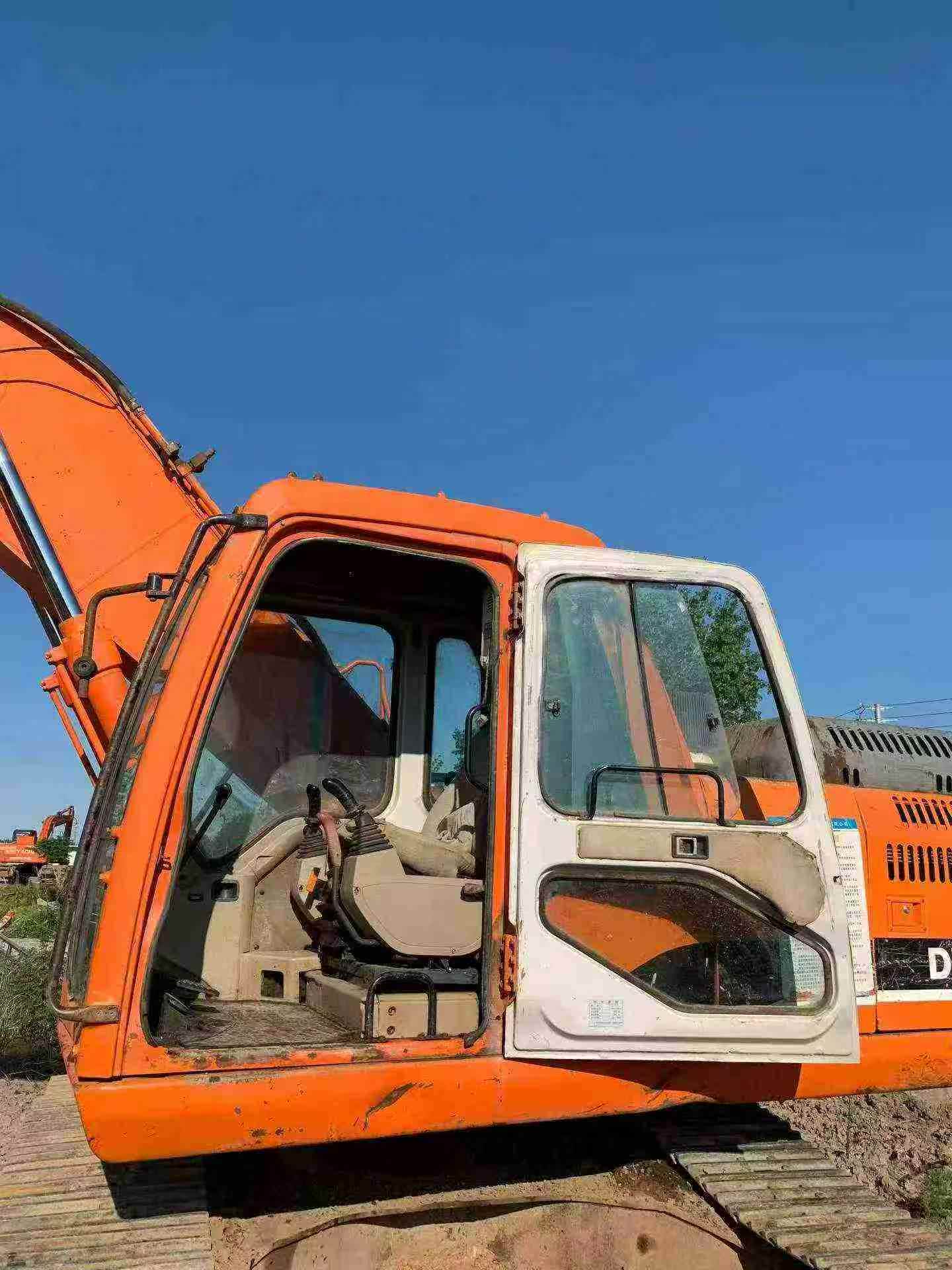 Buy Doosan DH215-9 Used Excavator / 7