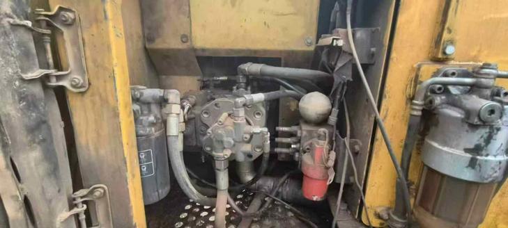 Buy XCMG XE135B Used Excavator / 1